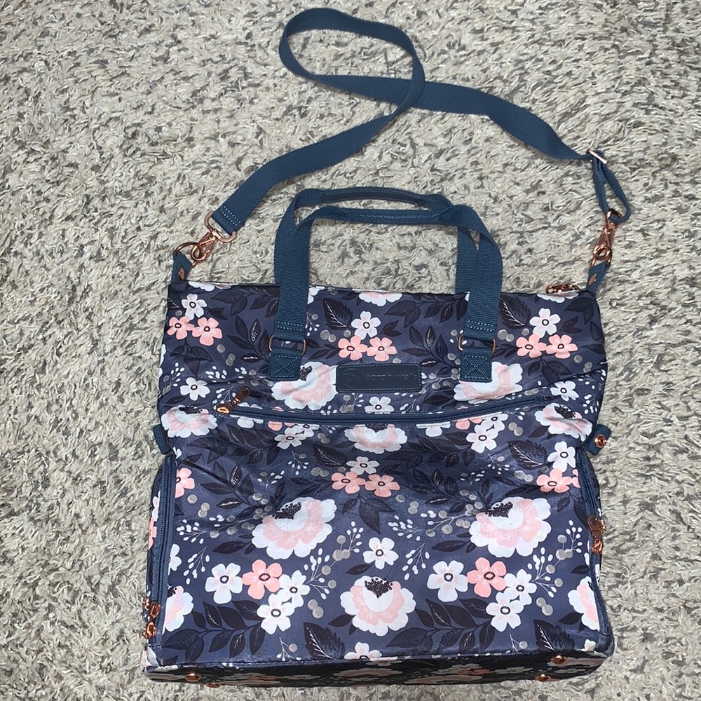 Nursing/pump bag